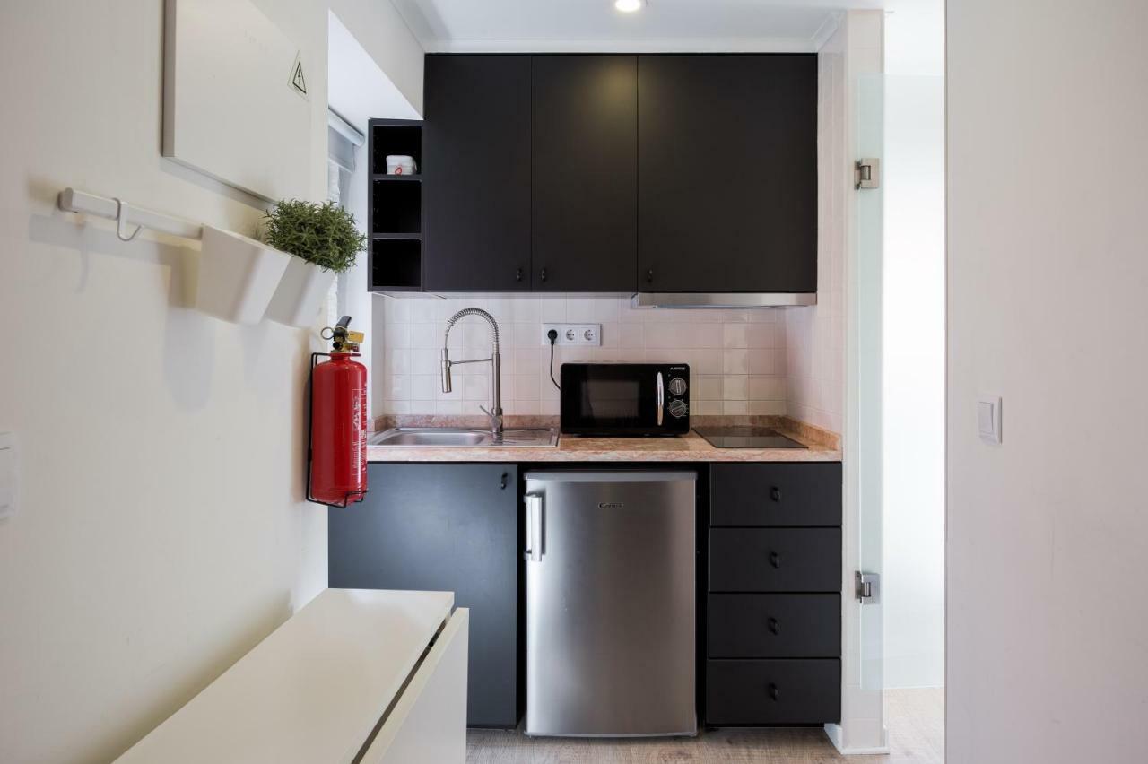 Typical And Brand New T.M. Flat Apartment Lisbon Bagian luar foto